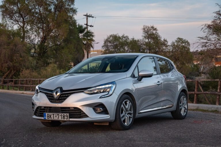 Renault Clio front view Chania